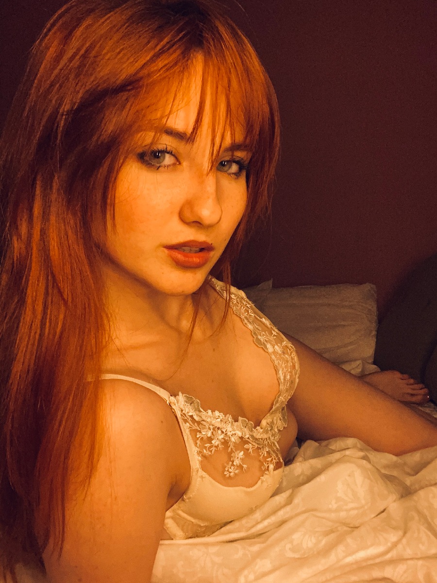 A playful frame from Nata — online in Hamburg