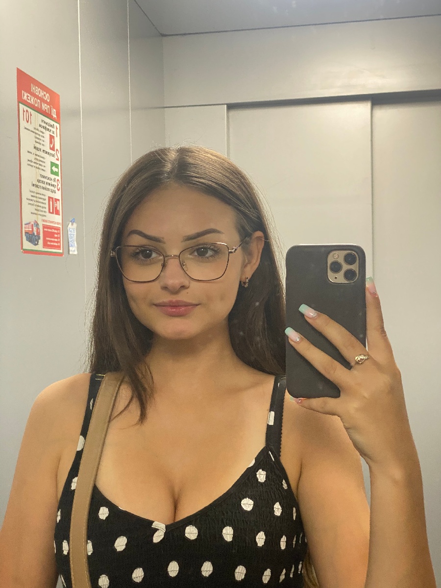 Sexy model Stacy in Hamburg